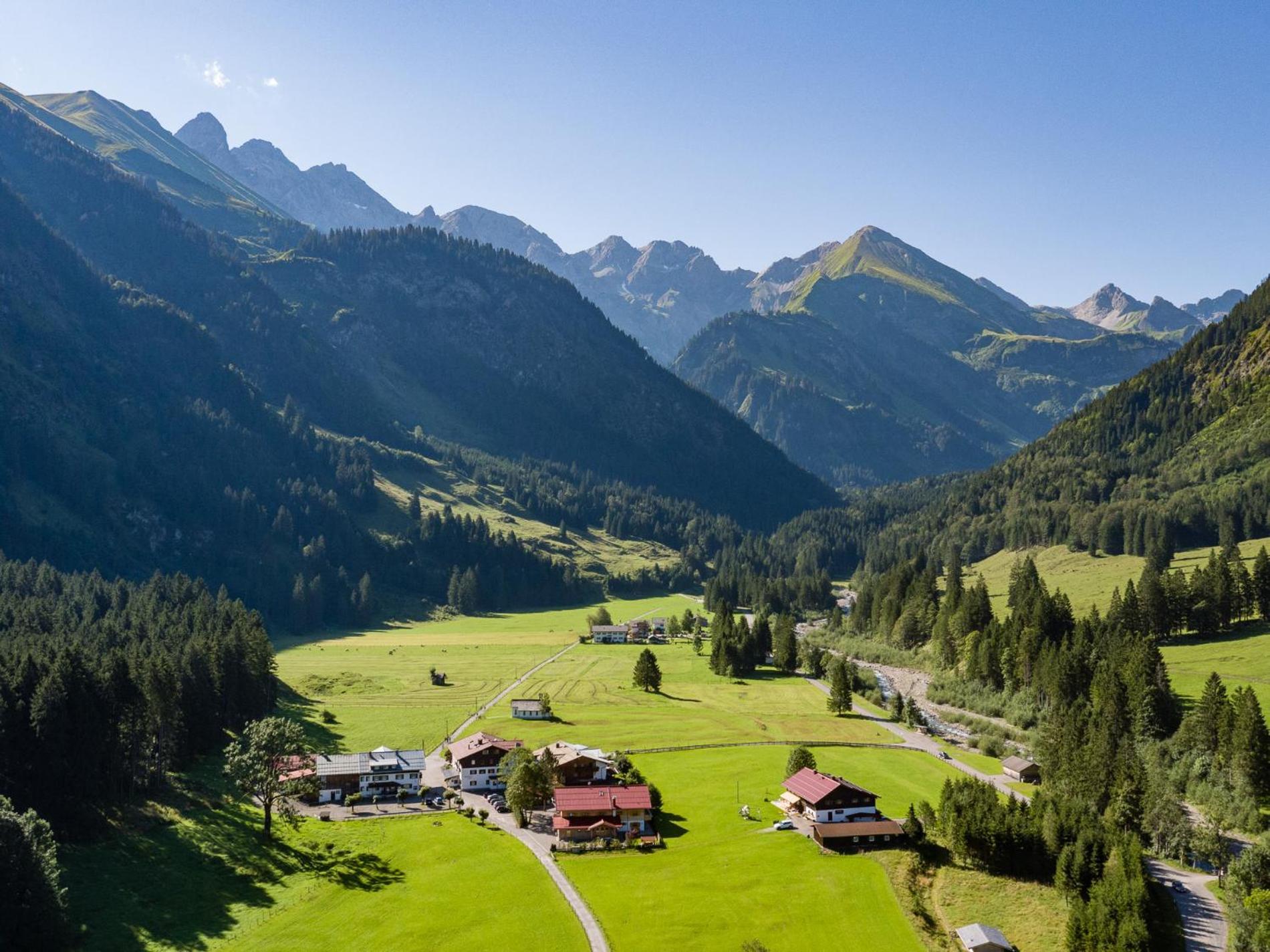 Einzelzimmer mit Bergblick